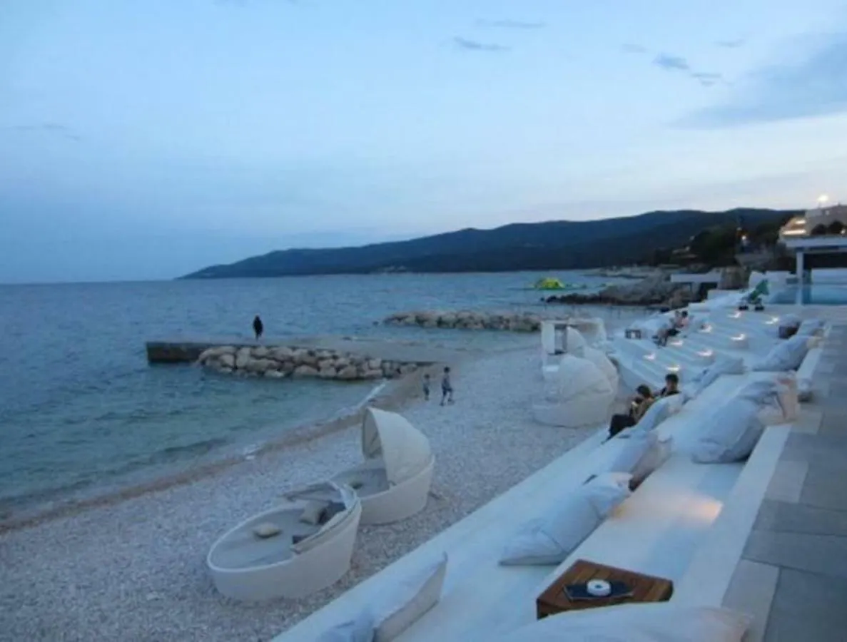 Villa Labin In Zartinj - Luxury Privacy Heated Pool With Auto Cover 0*, Labin (Istria) Croatia
